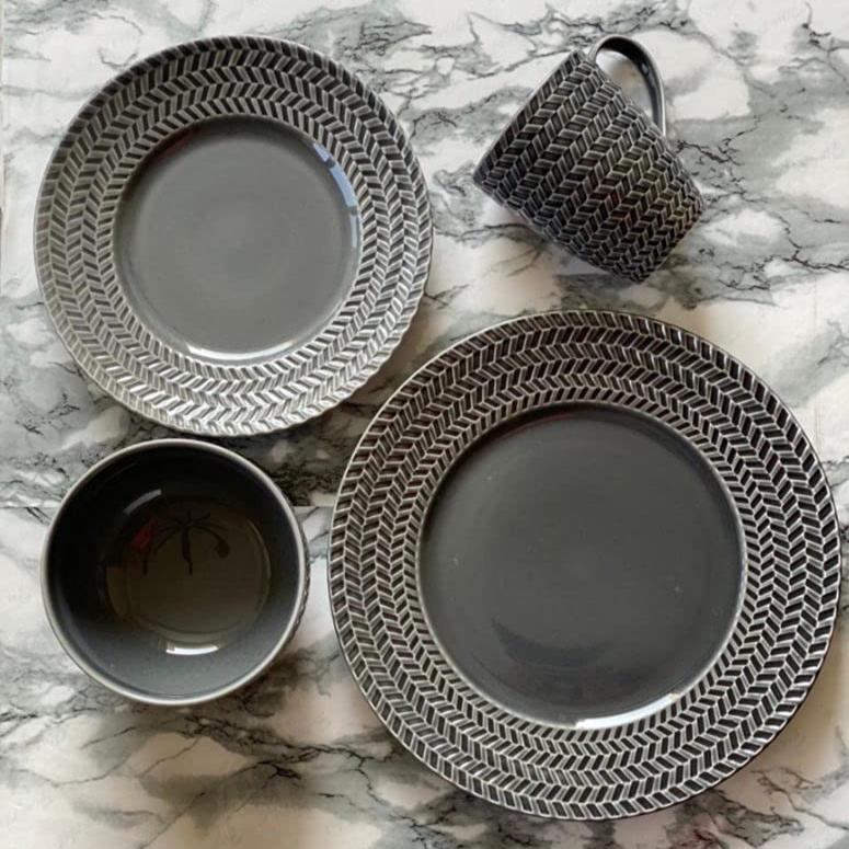 LUXURIOUS Zigzag Grey Dinner Set 16 PCS