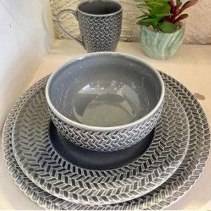 LUXURIOUS Zigzag Grey Dinner Set 16 PCS