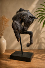 Load image into Gallery viewer, Abstract Horse Head Sculpture – Premium Resin Table Accent | Modern Equestrian Home Décor Statue