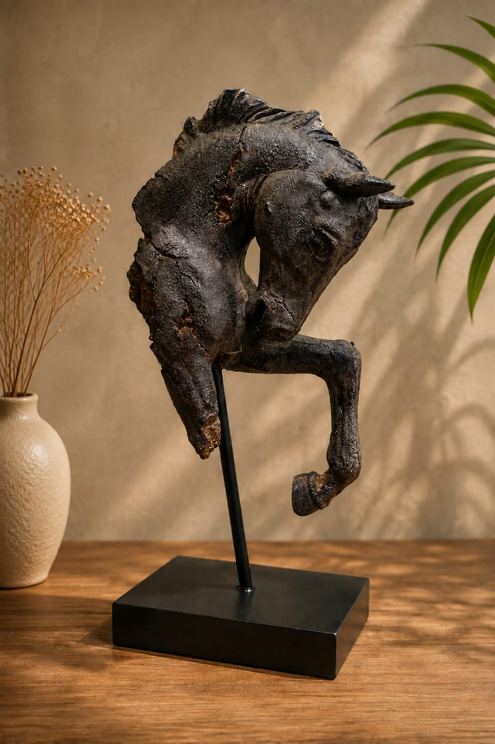Abstract Horse Head Sculpture – Premium Resin Table Accent | Modern Equestrian Home Décor Statue