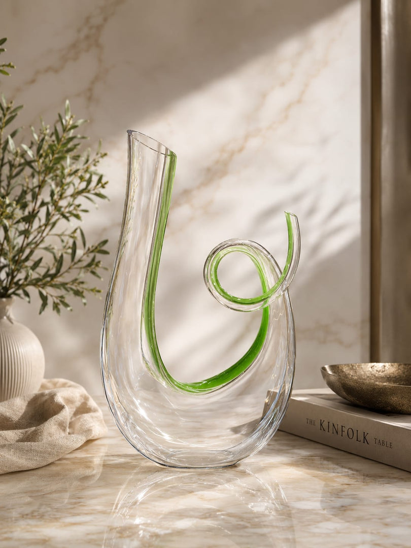 Emerald Spiral Glass Decanter – Handcrafted Luxury Wine Decanter